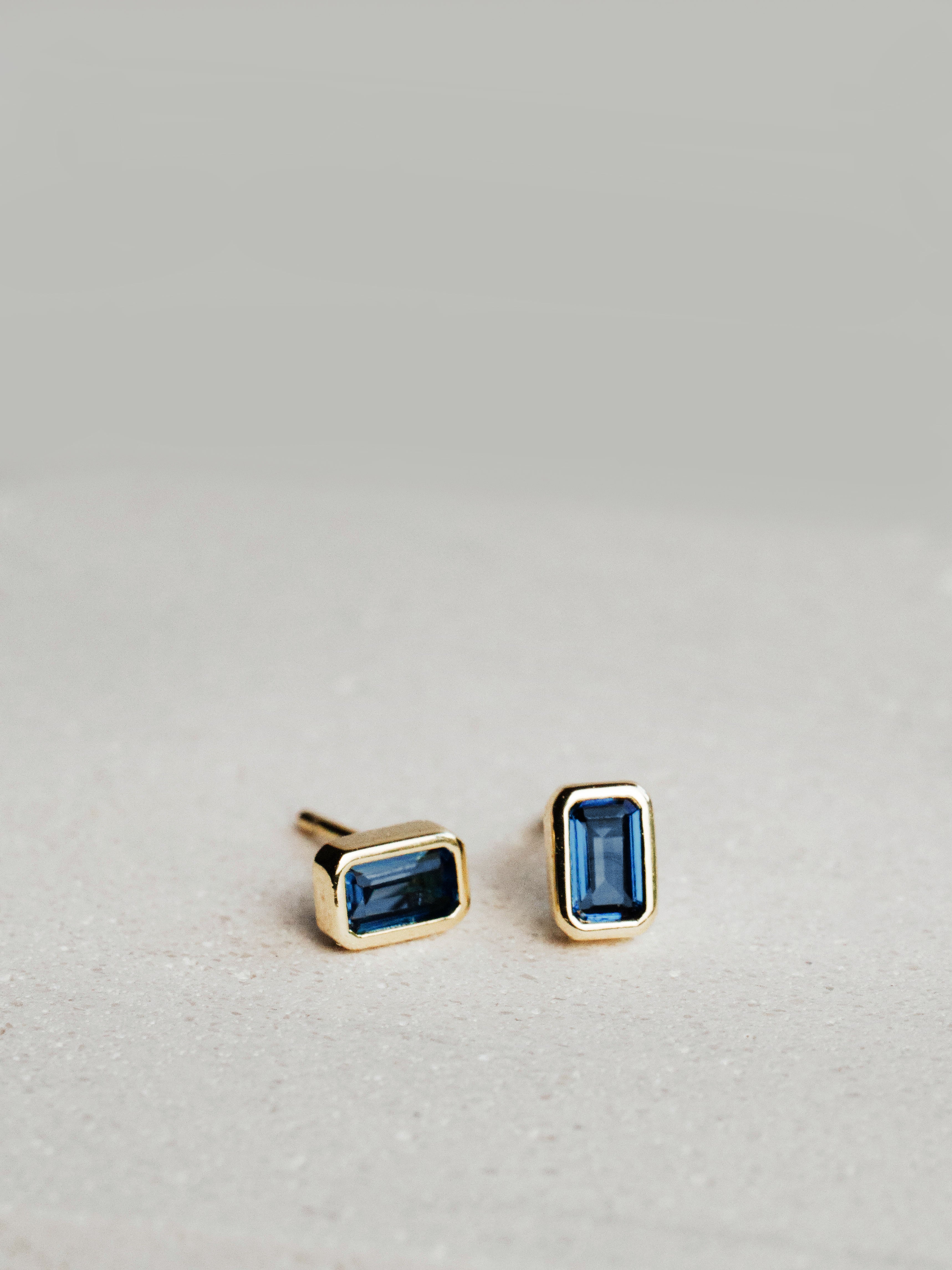 Tender Objects New Light Studs - Minimalist earrings with a chic design. Elevate your style with these modern and elegant studs.