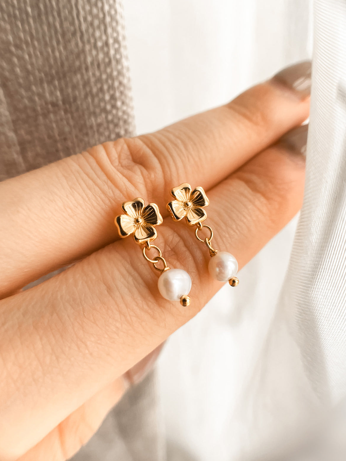 Tender Objects Fleur Pearl Drop Studs - Graceful earrings with delicate pearl drops, embodying timeless elegance for a sophisticated and chic look.