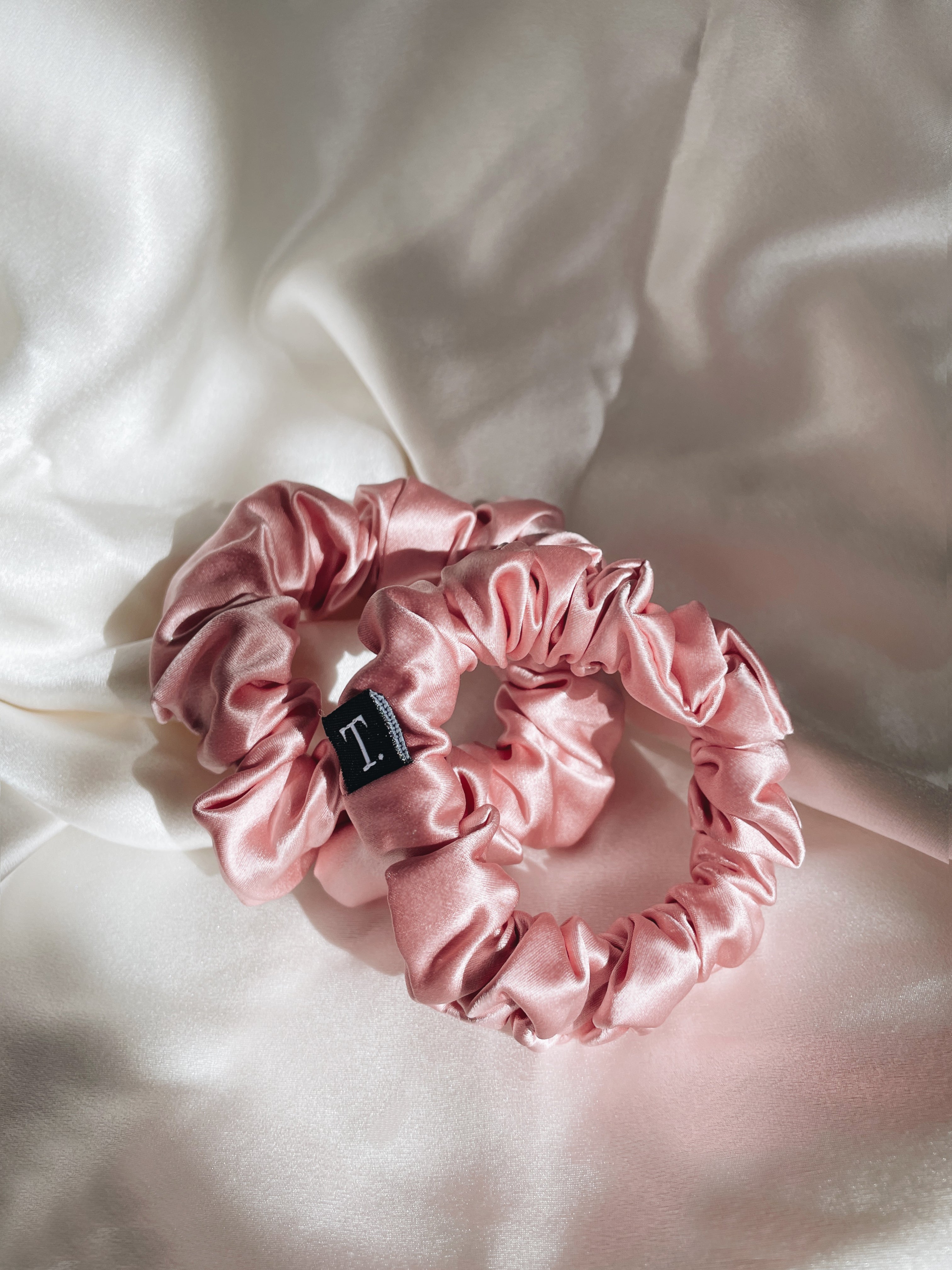 Tender Objects Silk Scrunchie in Dim Rose